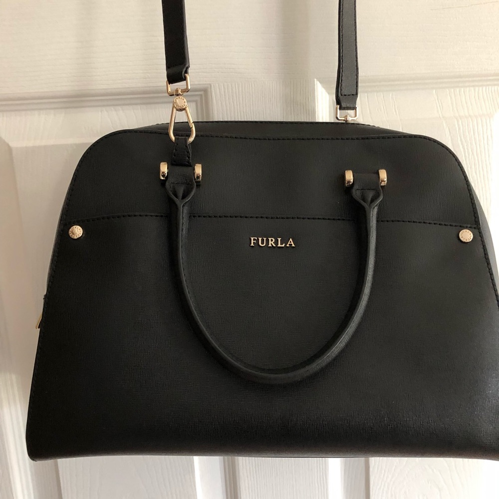 Furla handbag in excellent condition